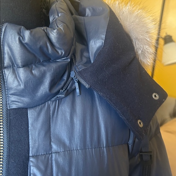 Andrew Marc Fox Fur
Trim Hood Belted Puffer Navy Jacket - Picture 9 of 14